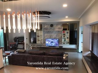For rent 3 bedrooms townhouse in Bang Phli, Samut Prakan