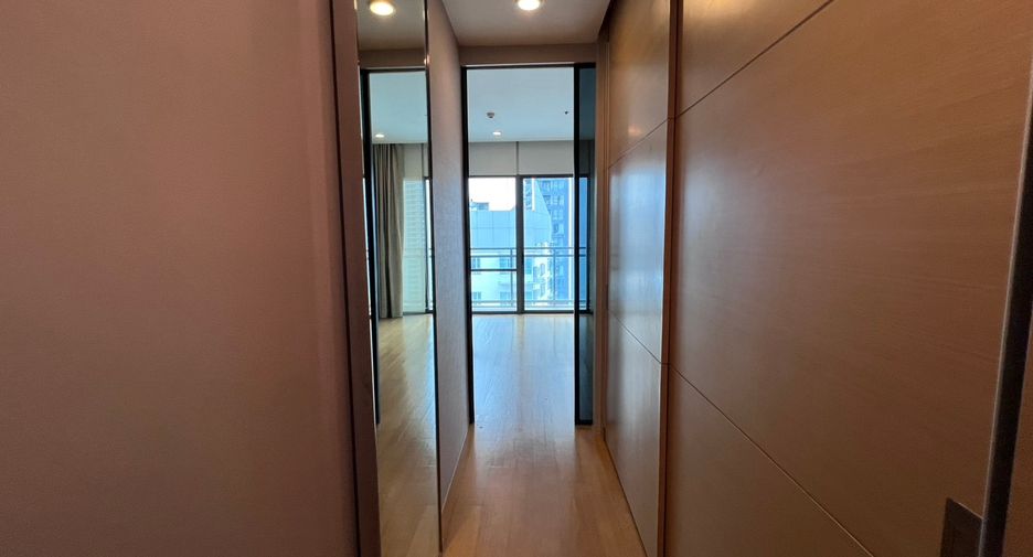 ขาย 2 ห้องนอน คอนโด ใน คลองเตย, กรุงเทพฯ