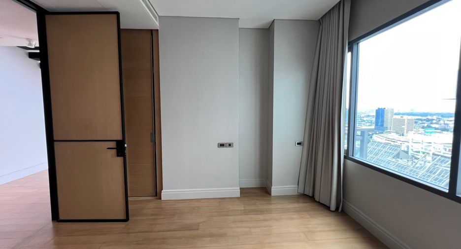 ขาย 2 ห้องนอน คอนโด ใน คลองเตย, กรุงเทพฯ