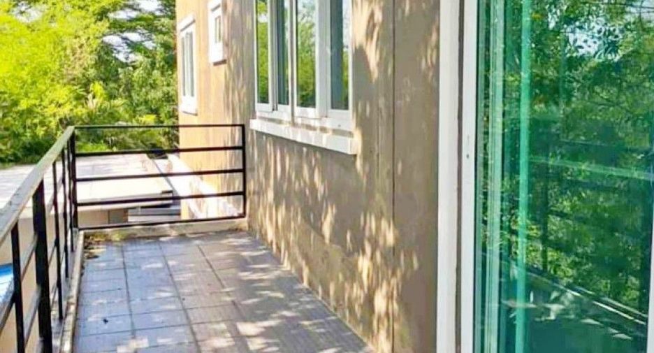 For sale 6 bedrooms house in Si Maha Phot, Prachin Buri