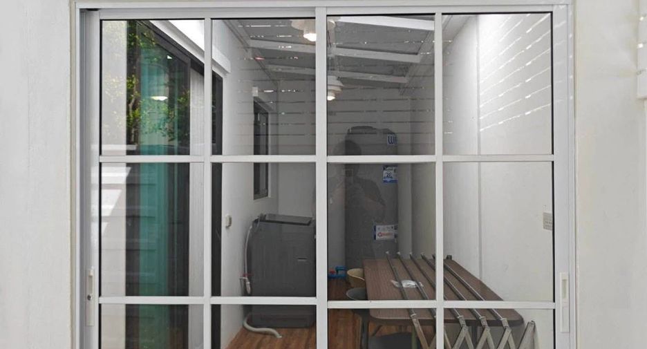For rent 3 bedrooms townhouse in Mueang Chiang Mai, Chiang Mai