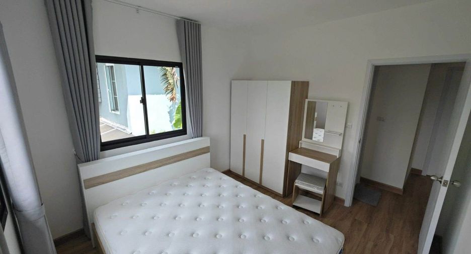 For rent 3 bedrooms townhouse in Mueang Chiang Mai, Chiang Mai