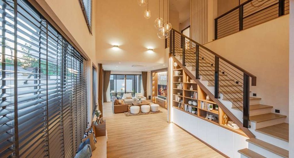 For sale 5 bedrooms villa in Hang Dong, Chiang Mai