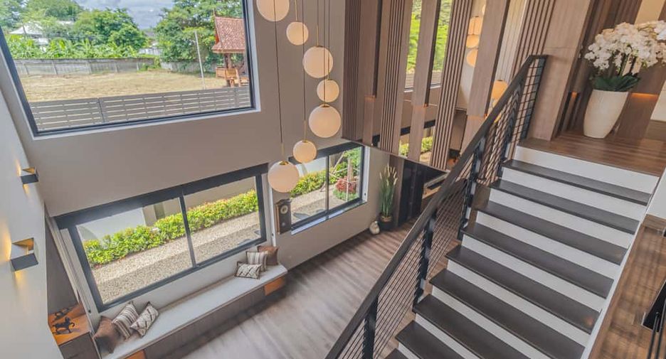 À vendre 5 chambres villa à Hang Dong, Chiang Mai