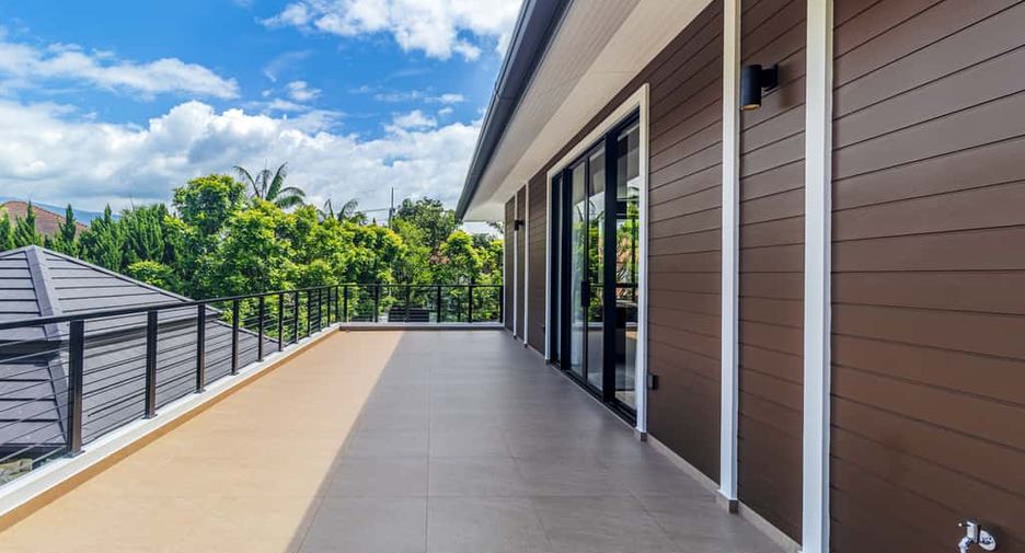 À vendre 5 chambres villa à Hang Dong, Chiang Mai