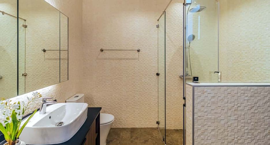 À vendre 5 chambres villa à Hang Dong, Chiang Mai