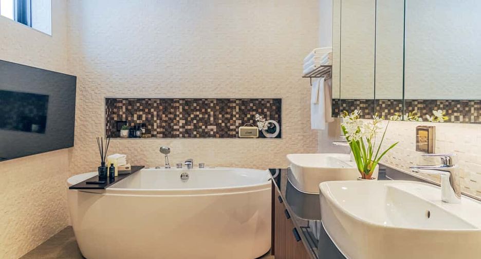 À vendre 5 chambres villa à Hang Dong, Chiang Mai