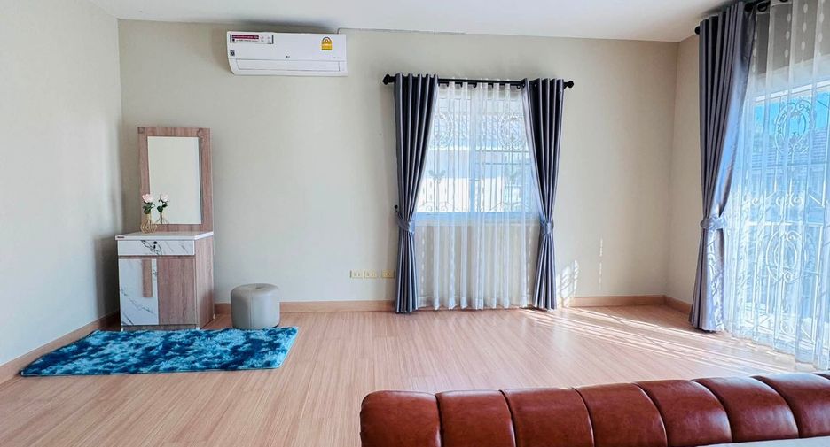Haus zur Miete mit 4 Zimmer in Saraphi, Chiang Mai