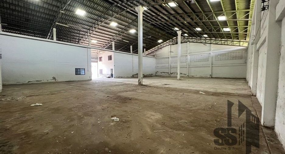 Lagerhaus zur Miete mit 9 Zimmer in Mueang Samut Sakhon, Samut Sakhon