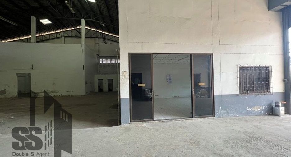 Lagerhaus zur Miete mit 9 Zimmer in Mueang Samut Sakhon, Samut Sakhon
