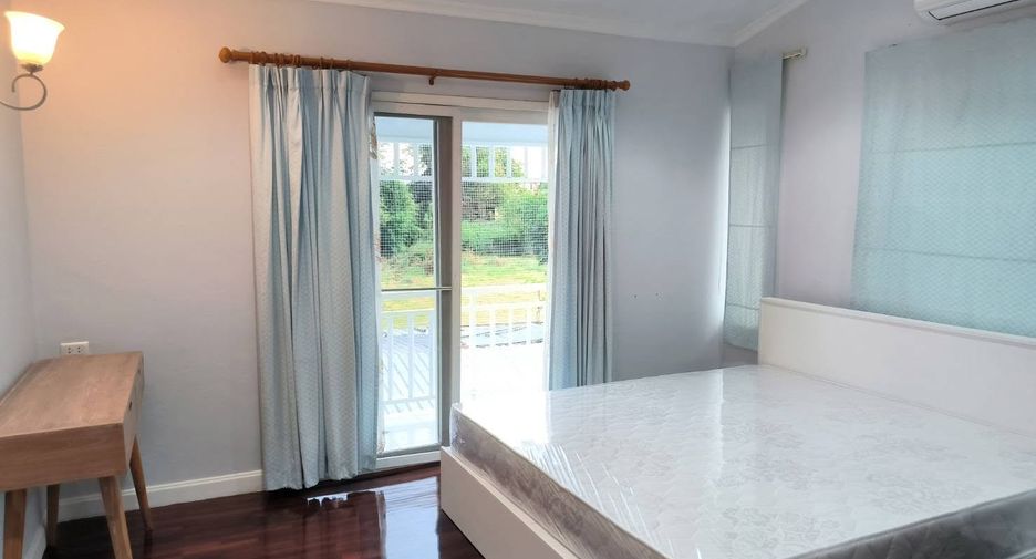 For rent 3 bedrooms house in Mueang Chiang Mai, Chiang Mai