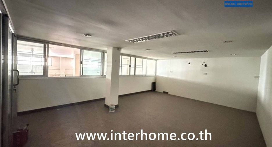 Продажа 10 спальни торговое помещение в Mueang Samut Sakhon, Самутсакхон