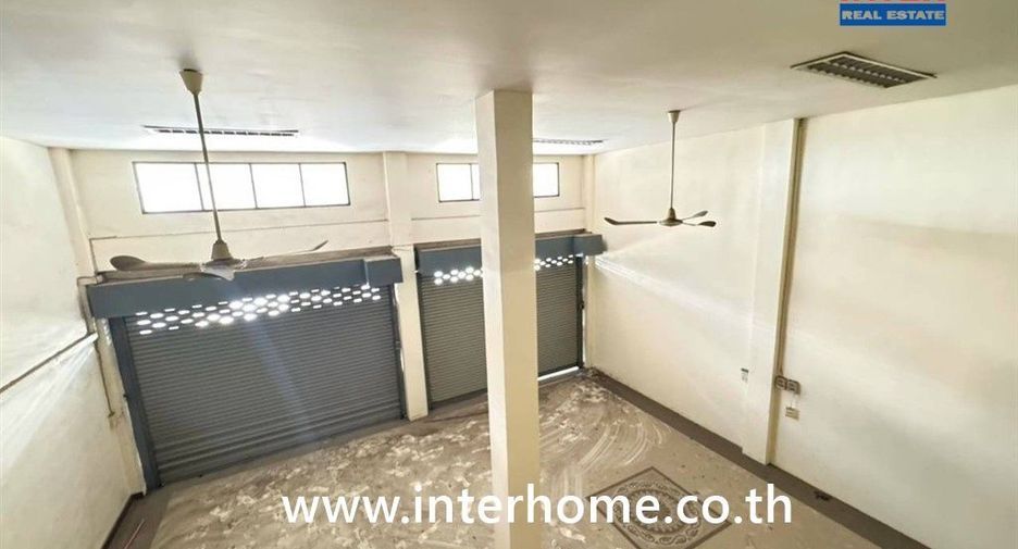 Продажа 10 спальни торговое помещение в Mueang Samut Sakhon, Самутсакхон
