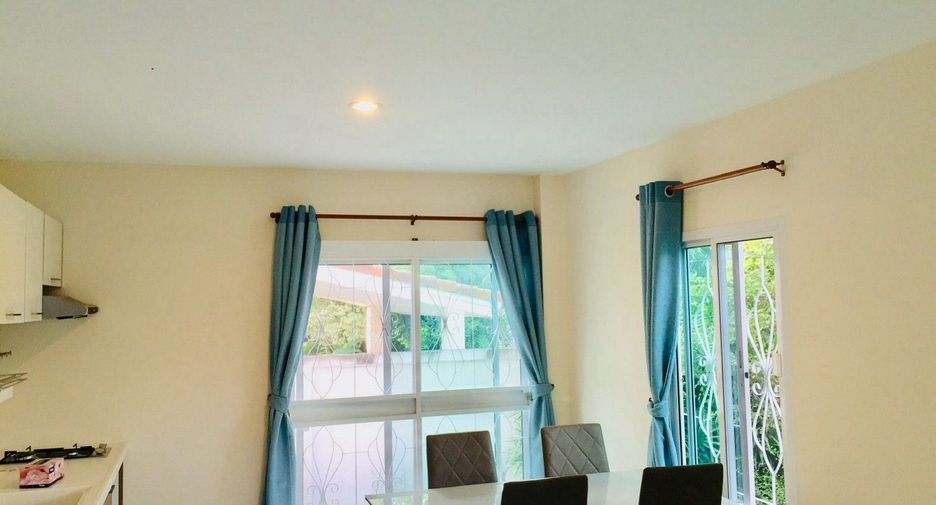 For rent 3 bedrooms house in Mueang Chiang Mai, Chiang Mai