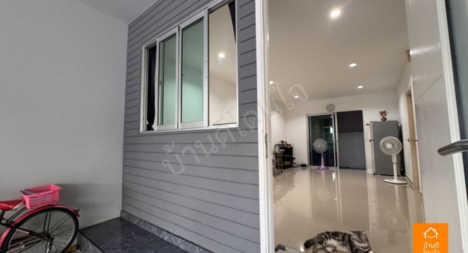 For sale 3 bedrooms townhouse in Thung Khru, Bangkok