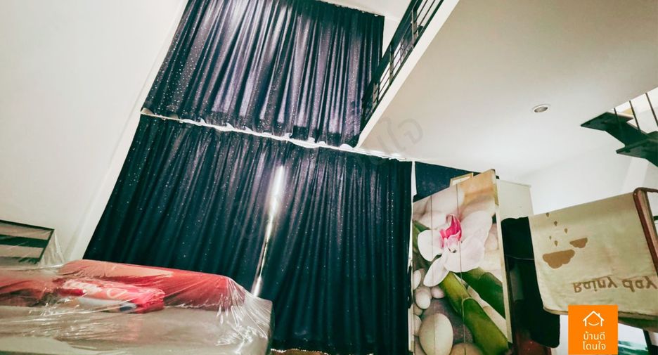 For sale 3 bedrooms townhouse in Thung Khru, Bangkok