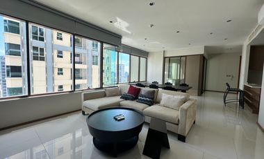 For rent 3 bedrooms condo in Khlong Toei, Bangkok