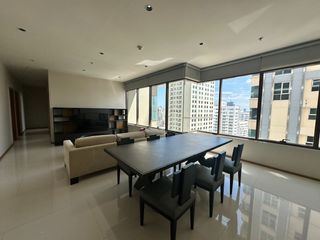 For rent 3 bedrooms condo in Khlong Toei, Bangkok