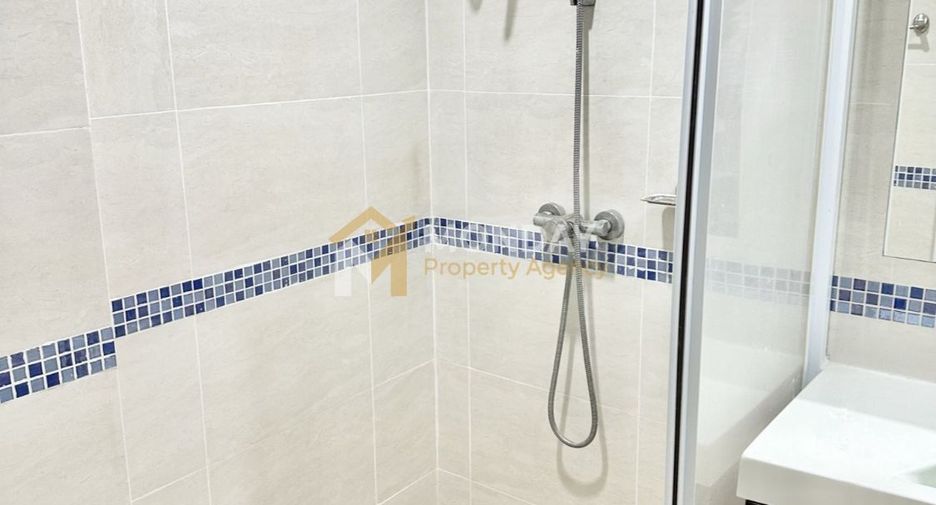 For sale 1 bed condo in Sathon, Bangkok