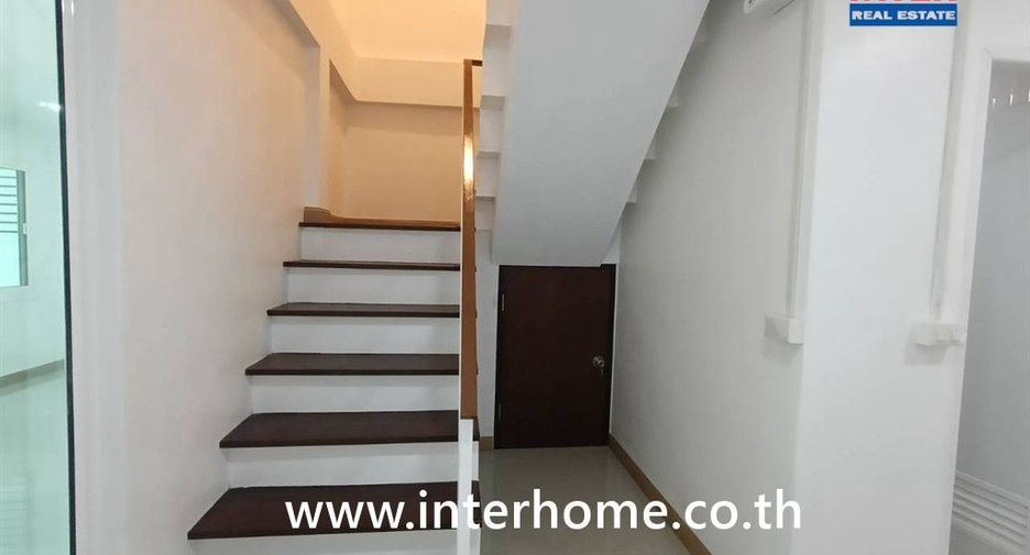 Haus zum Kauf mit 3 Zimmer in Bang Khen, Bangkok