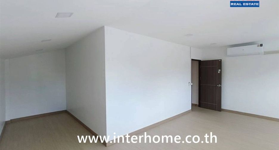 Haus zum Kauf mit 3 Zimmer in Bang Khen, Bangkok