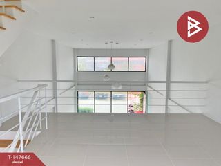 Gewerbefläche zur Miete und zum Kauf mit 3 Zimmer in Thung Khru, Bangkok