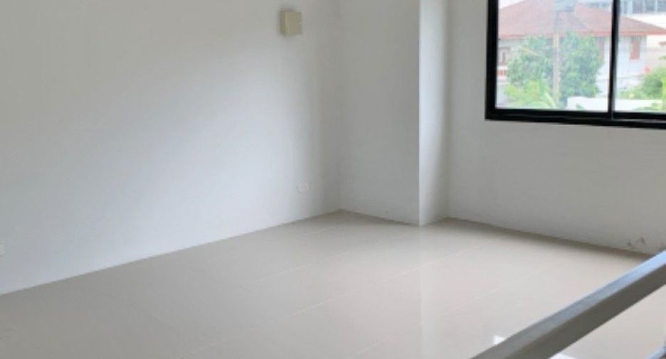 For rent and for sale 3 bedrooms retail Space in Thung Khru, Bangkok