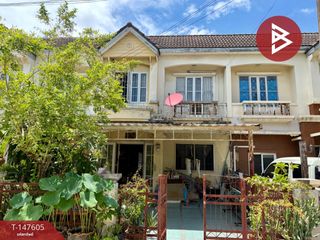 Casa adosada en venta de 3 habitaciones en Phra Pradaeng, Samut Prakan