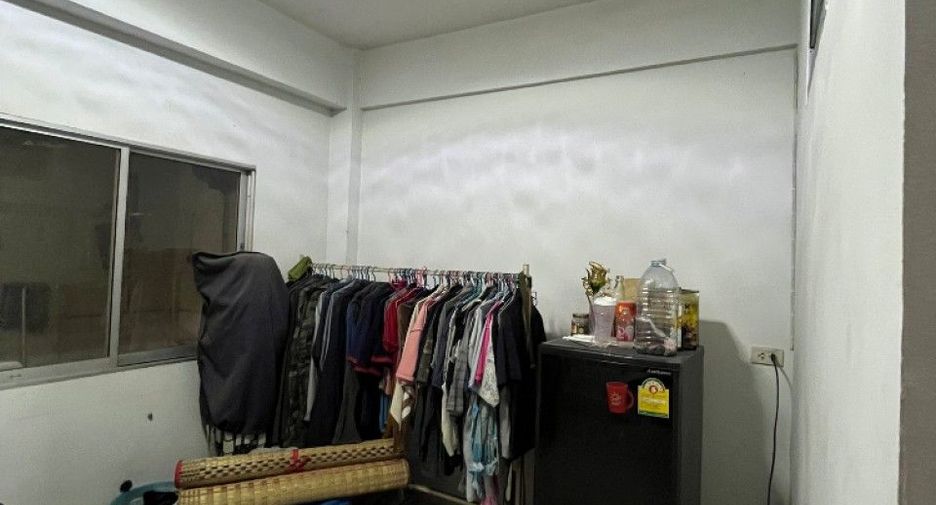 Продажа 2 спальни таунхаус в Si Racha, Чонбури