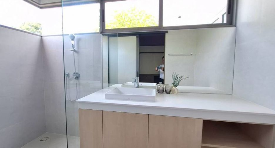 For sale 5 bedrooms villa in Doi Saket, Chiang Mai