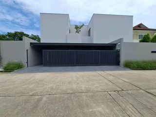 For sale 5 bedrooms villa in Doi Saket, Chiang Mai