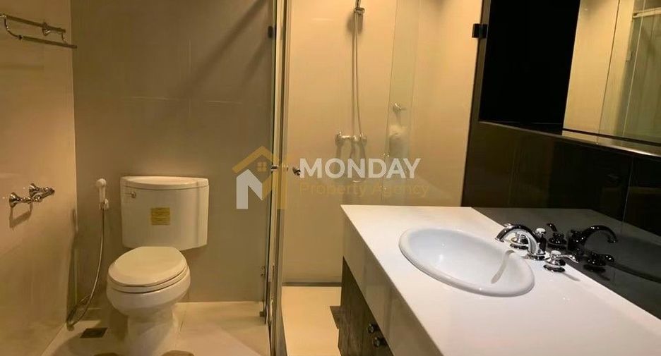 Wohnung zur Miete mit 1 Zimmer in Pathum Wan, Bangkok