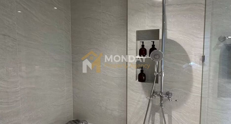 For rent 1 bed condo in Pathum Wan, Bangkok