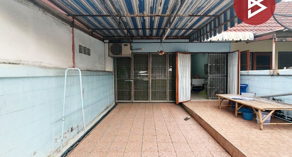 For sale 2 bedrooms townhouse in Mueang Chachoengsao, Chachoengsao