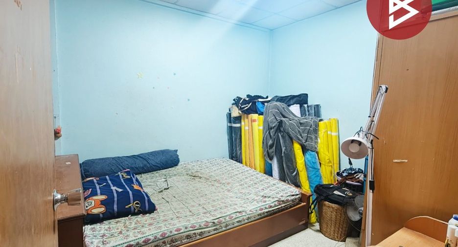 For sale 2 bedrooms townhouse in Mueang Chachoengsao, Chachoengsao