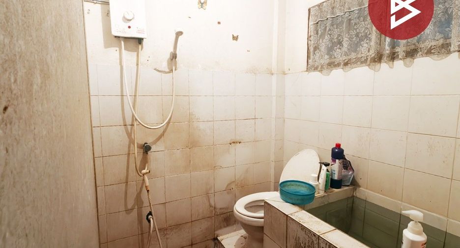 For sale 2 bedrooms townhouse in Mueang Chachoengsao, Chachoengsao