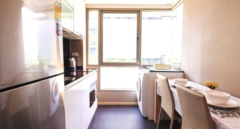 Condo en alquiler de 1 habitaciones en Sathon, Bangkok