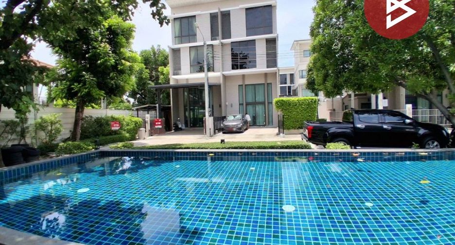 À vendre 2 chambres maison de ville à Suan Luang, Bangkok