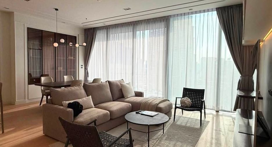 For rent 2 bedrooms condo in Khlong Toei, Bangkok