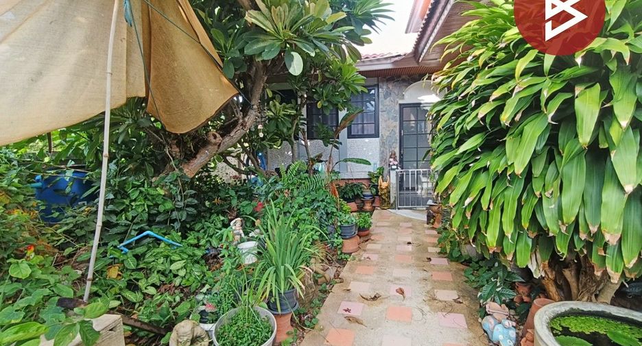 À vendre 3 chambres maison à Mueang Chai Nat, Chainat