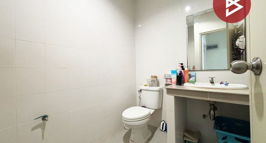 For sale 2 bedrooms townhouse in Phra Samut Chedi, Samut Prakan