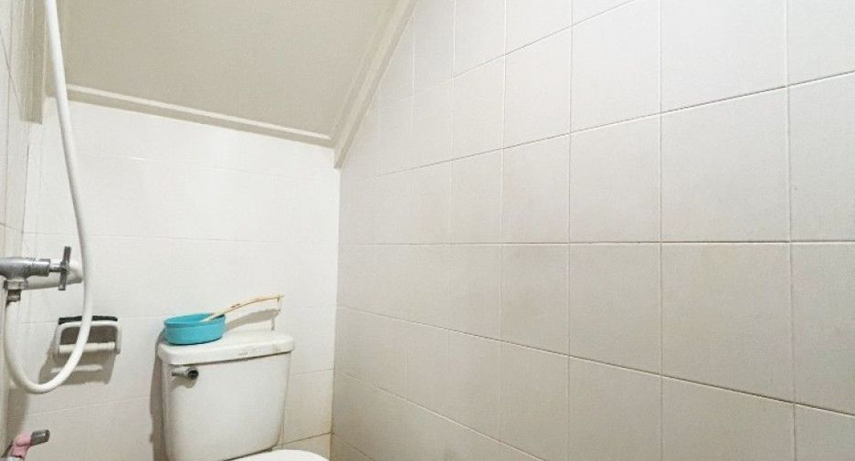 For sale 2 bedrooms townhouse in Phra Samut Chedi, Samut Prakan