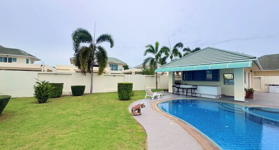For rent 5 ベッドルーム villa in Bang Lamung, Chonburi