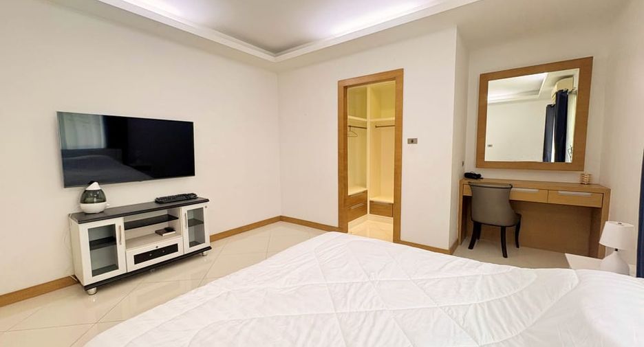 For rent 5 ベッドルーム villa in Bang Lamung, Chonburi