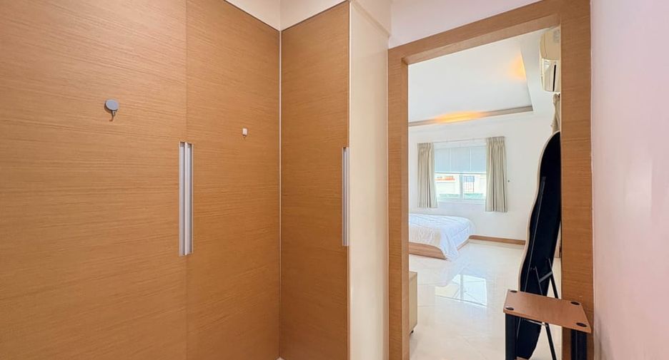 For rent 5 ベッドルーム villa in Bang Lamung, Chonburi