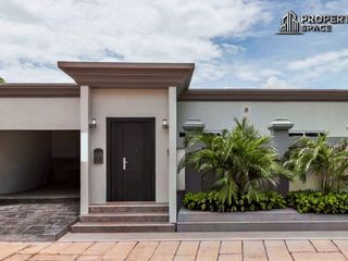 Villa en venta de 4 habitaciones en Bang Lamung, Chonburi