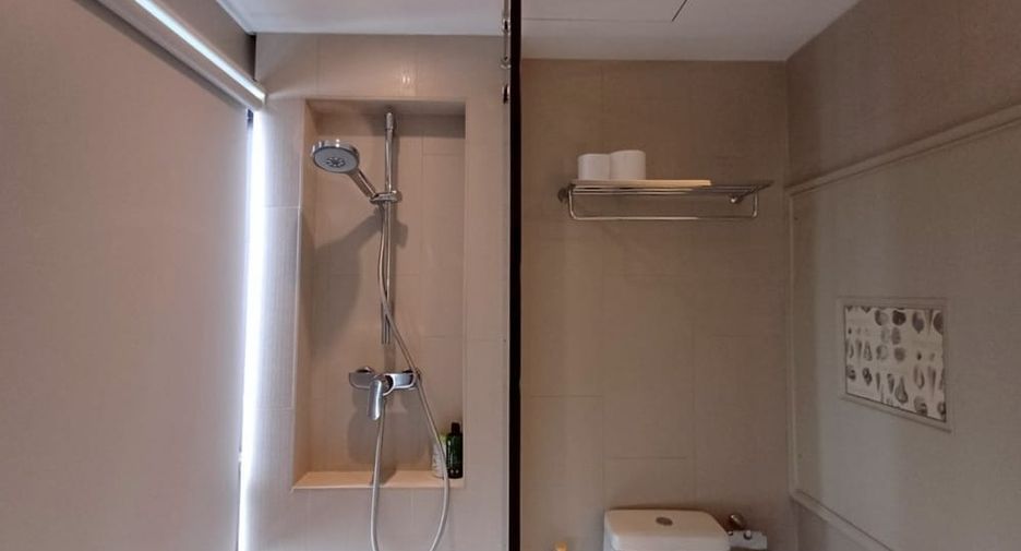 For rent 4 bedrooms condo in Na Jomtien, Pattaya