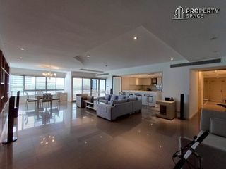For rent 4 bedrooms condo in Na Jomtien, Pattaya
