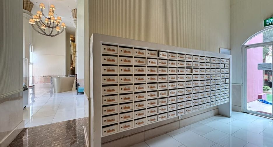 For sale 2 bedrooms condo in Bang Lamung, Chonburi