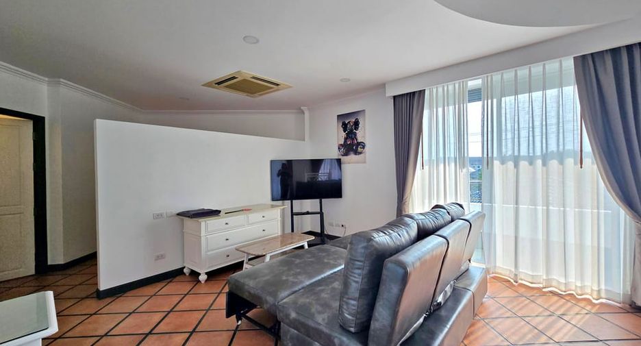 For rent 4 ベッドルーム villa in Bang Lamung, Chonburi